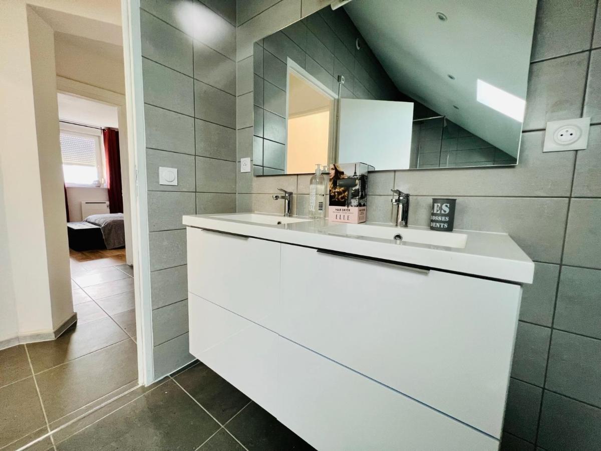 La Fensch Wifi Un-Sejour-A-Part Apartment Florange Luaran gambar